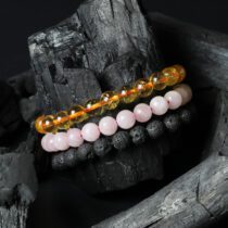 Shiny Rose Beaded Bracelet