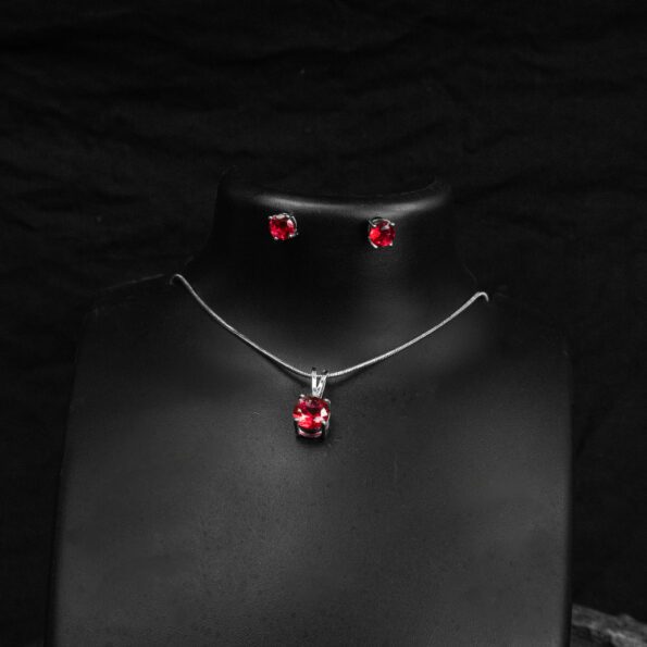 Stylish earrings set